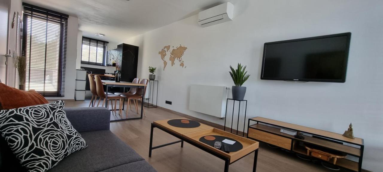 Casa Del Bosque Apartment Maasmechelen Ngoại thất bức ảnh